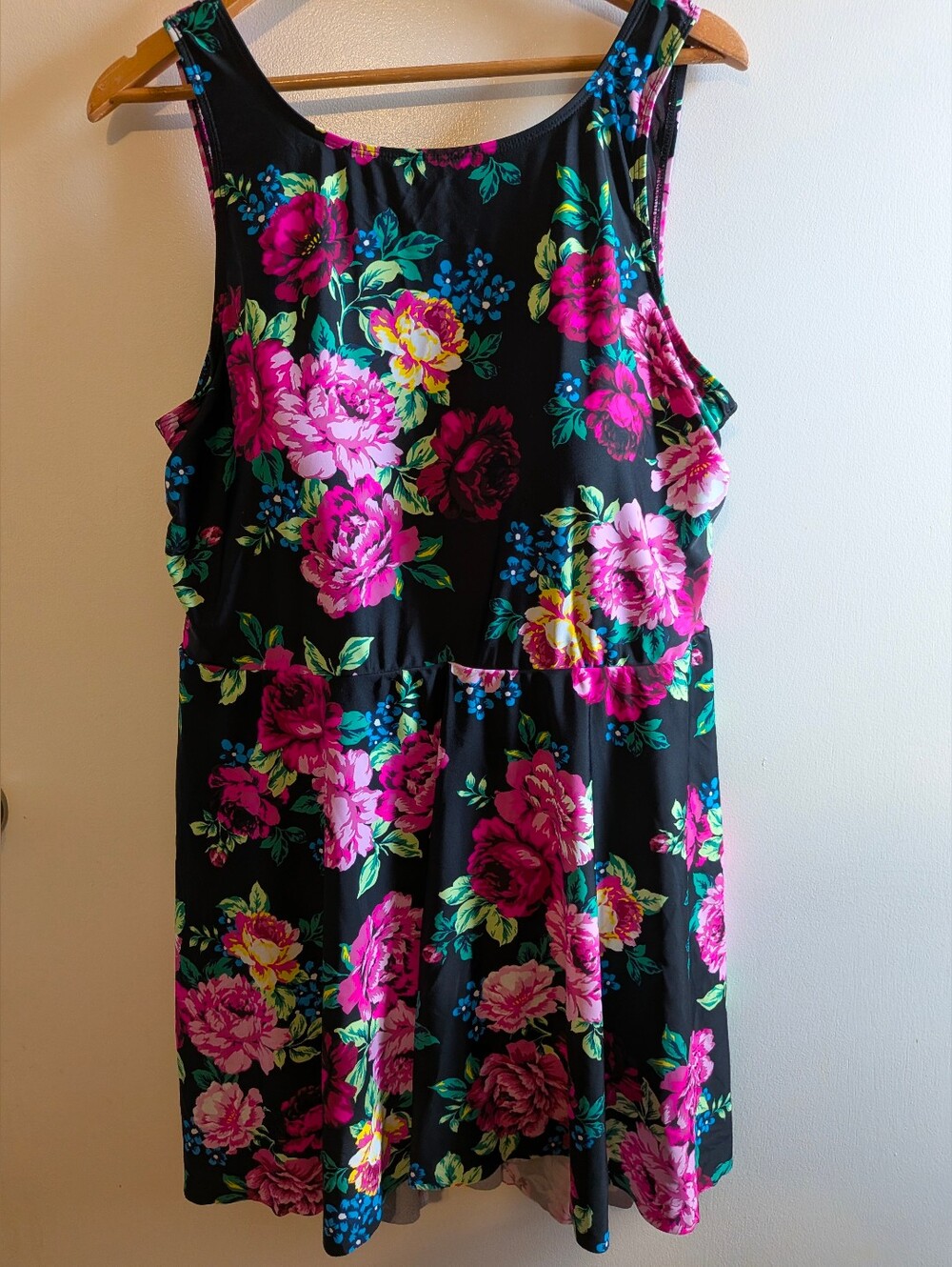 Torrid Women's Plus Size 3X Pink Black Floral One Piece Swim Dress